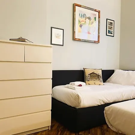 Verrazzano House 아파트