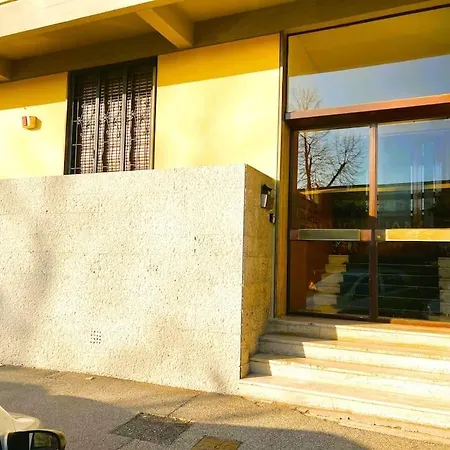 아파트 Verrazzano House *